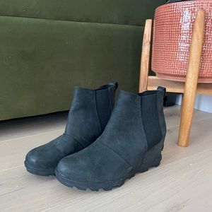 Sorrel wedge booties